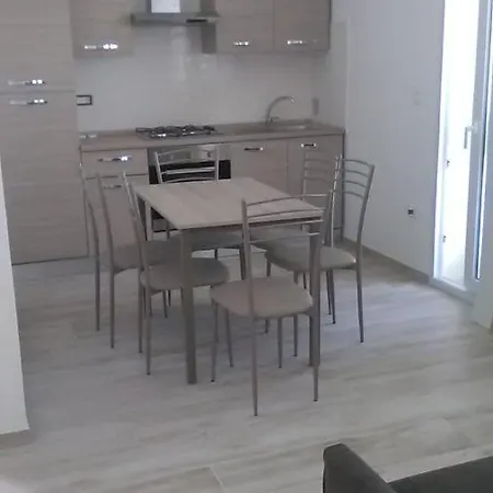 Vista Mare Salento: Beachfront Retreat With Bbq & Exclusive Parking Torre Pali