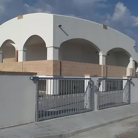 Vista Mare Salento: Beachfront Retreat With Bbq & Exclusive Parking * Torre Pali