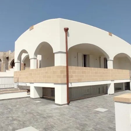 Vista Mare Salento: Beachfront Retreat With Bbq & Exclusive Parking Holiday home Torre Pali